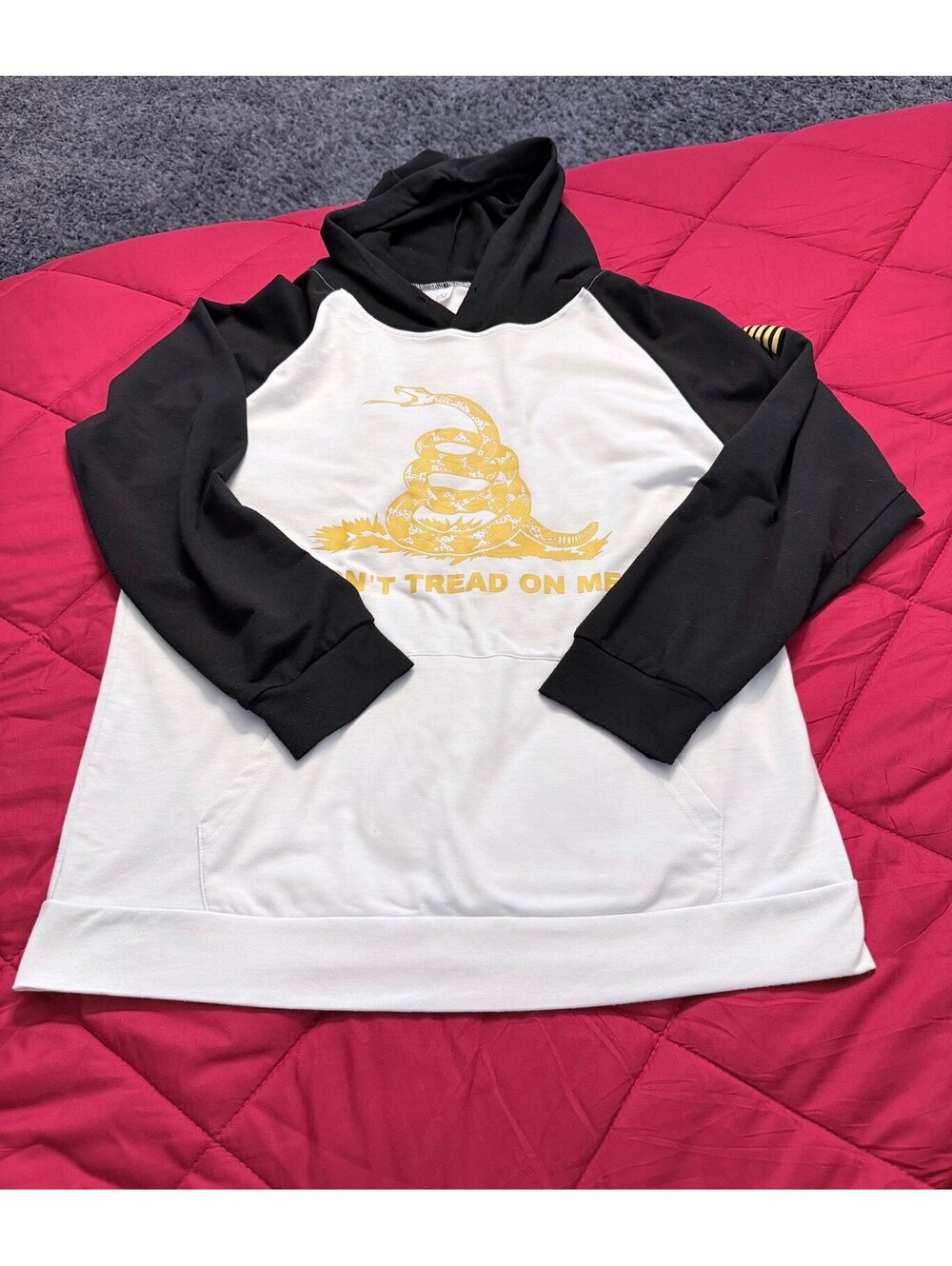 Don’t Tread on Me Gadsden Flag Raglan Hoodie Sweatshirt Men’s Large